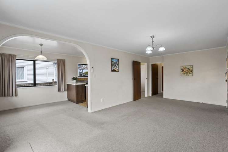 233 Hepburn Road Glendene_20