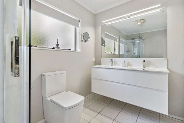 7 Mull Place Wattle Downs_31