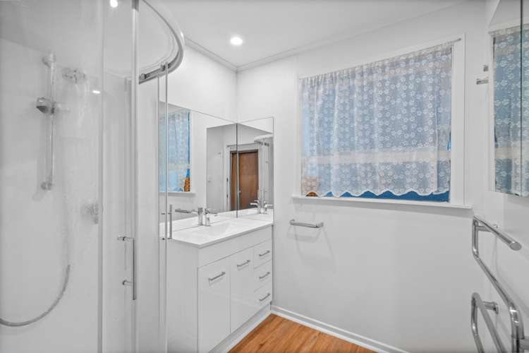 35 Beaubank Road Kelston_15