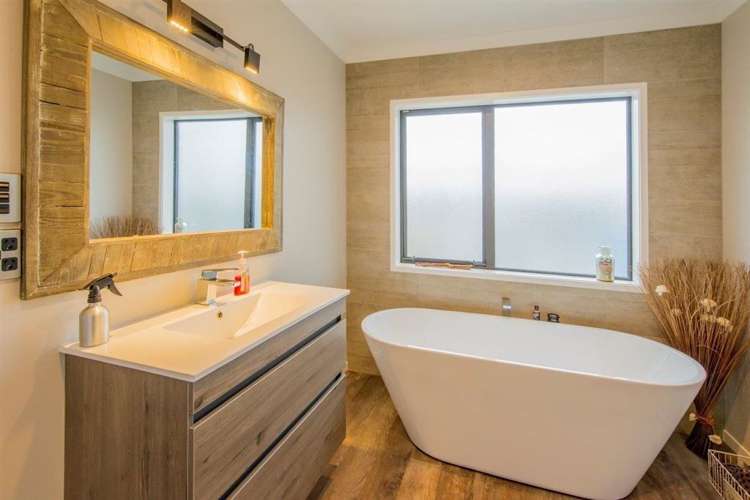 22 Okarito Avenue Levin_12