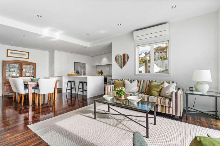 17 Papahia Street_5