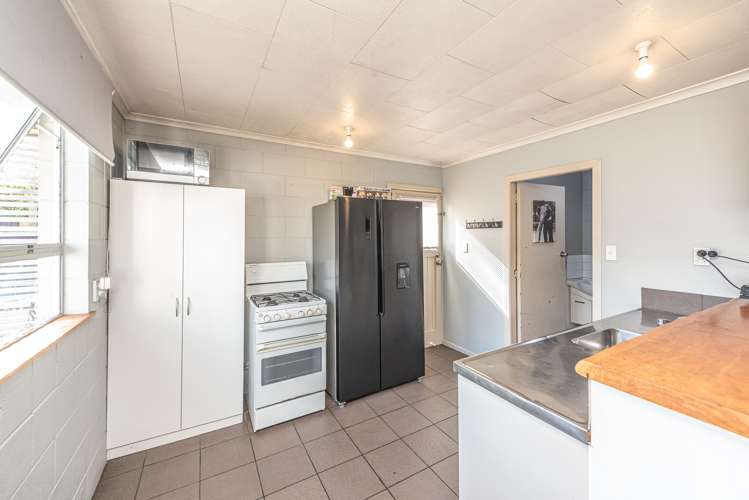 12 Kowhai Street Castlecliff_15