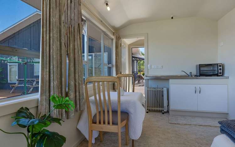 23 Lewer Street Whangaroa_9