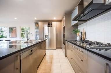 54 Leafield Crescent_3