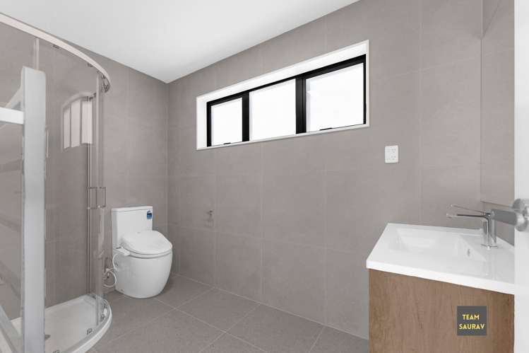 9 Awhi Way Karaka_10