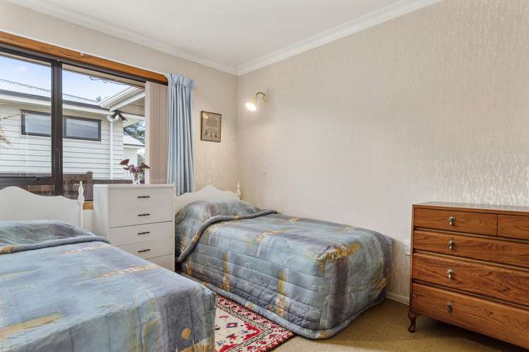 6 Woods Avenue Matua_13