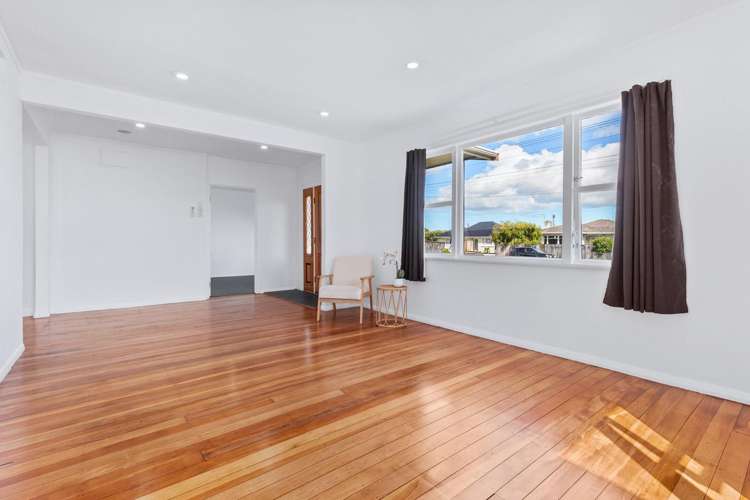 58 Parker Avenue Levin_9