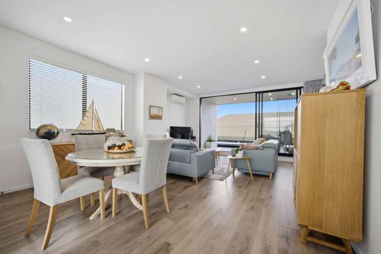 3/45 Anzac Street Takapuna_4