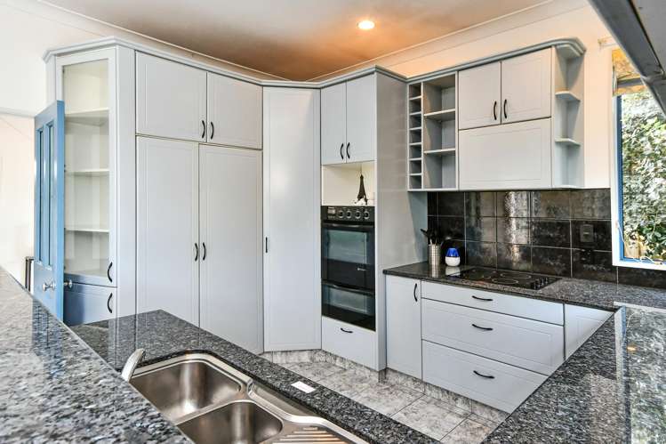 33a Youngs Road Papakura_8