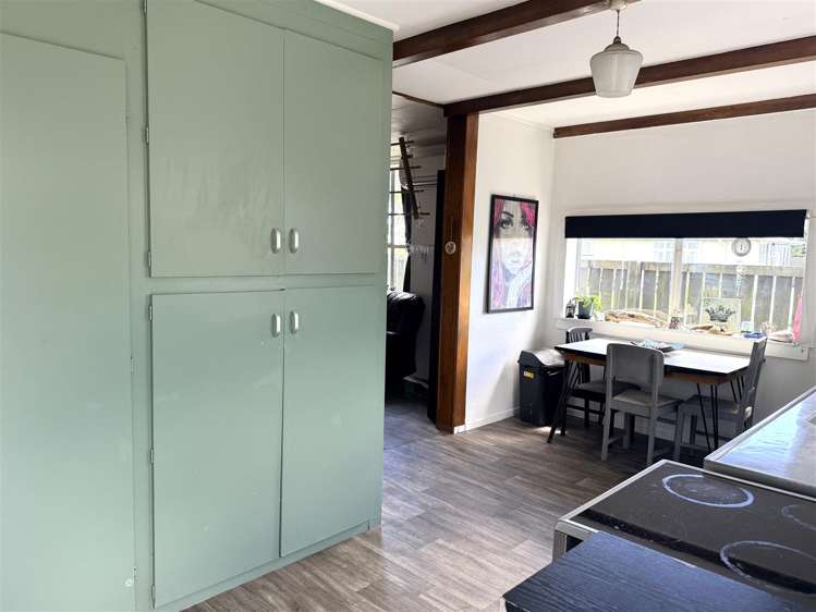 31 Nelson Quay Cobden_11