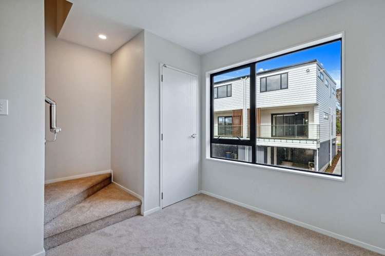 2D Glenford Lane Te Atatu Peninsula_4