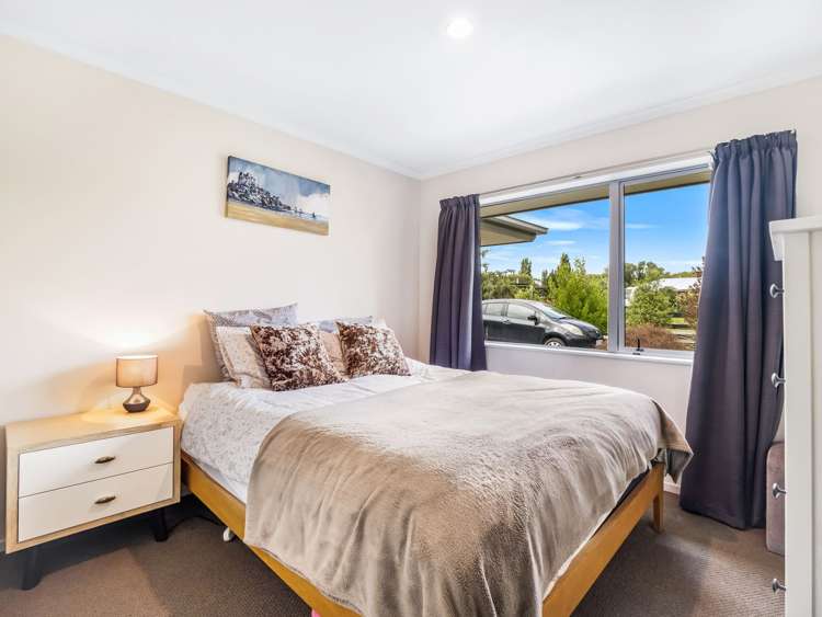 9 Riverside Way Amberley_19