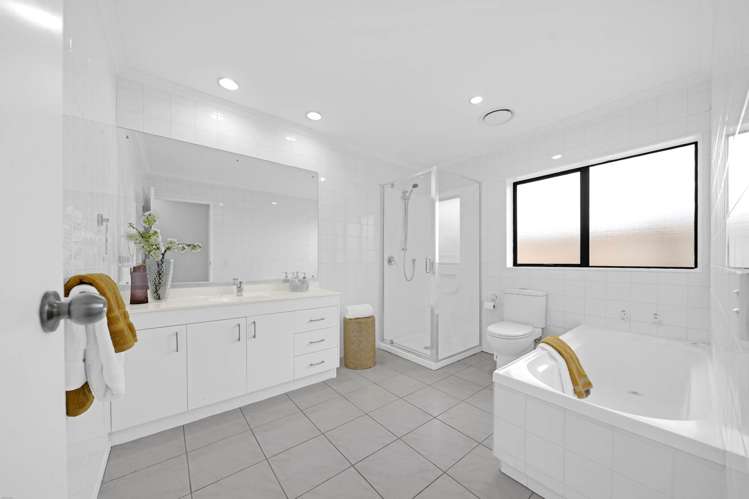 1/25 Headcorn Place Botany Downs_15