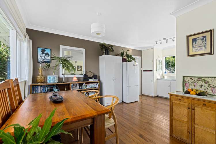 4 Seatoun Avenue Leigh_2