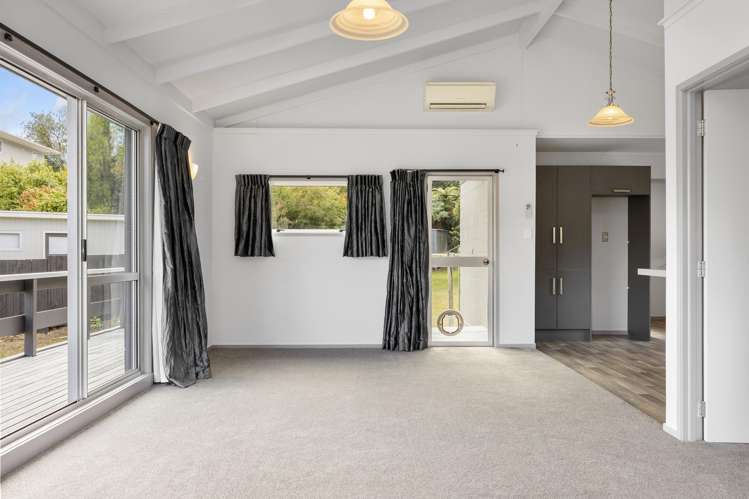 32 Tremaine Avenue Two Mile Bay_10