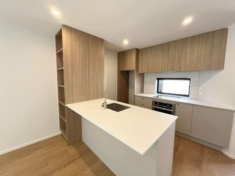 8/90 Holly Road 1544_2