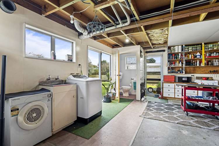 291 Glover Road Hawera_17