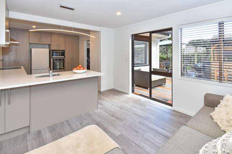 10 Kingsclere Place Goodwood Heights_5