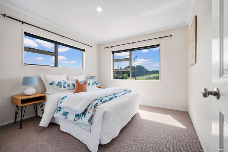 64 Salford Crescent Flat Bush_11