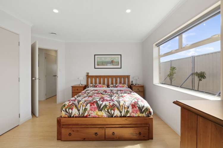 20 Francis Skinner Place Orewa_11