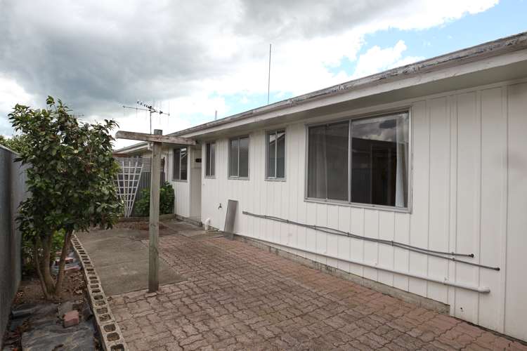 4/2 King Street Taradale_9