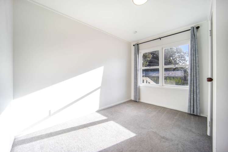 25A Hewlett Road Massey_9