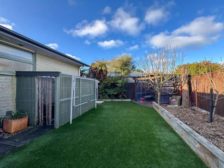 2/5 Chislehurst Place Bryndwr_13