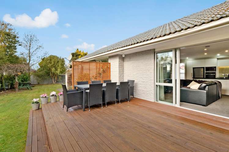 19 Gibson Drive Hornby_14