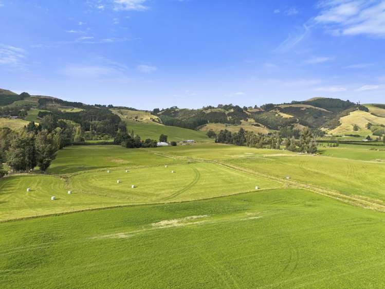 257 Gladstone Road South East Taieri_26