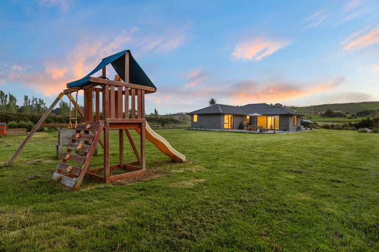 1347 State Highway 16 Waimauku_25