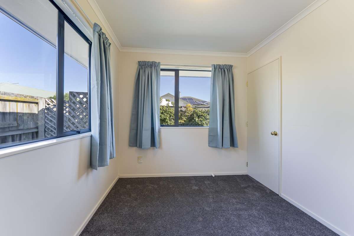 4 Longfields Road_3