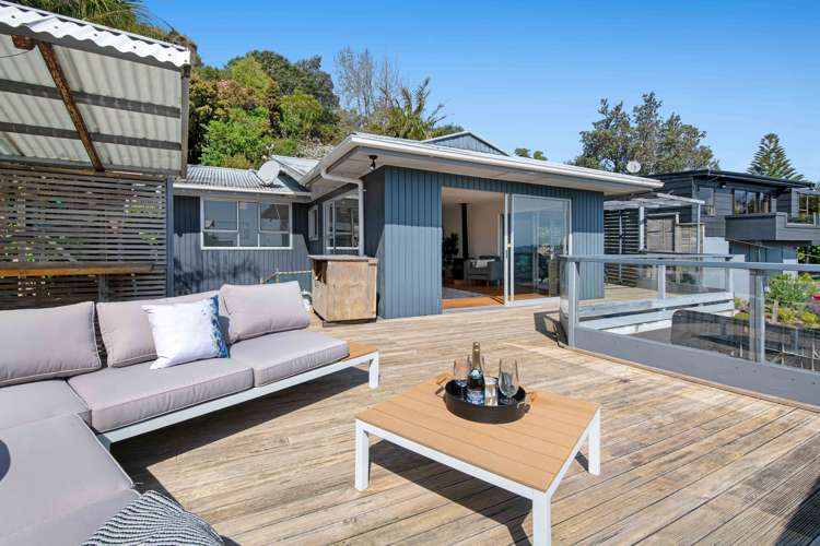 1099 Whangaparaoa Road Tindalls Beach_6