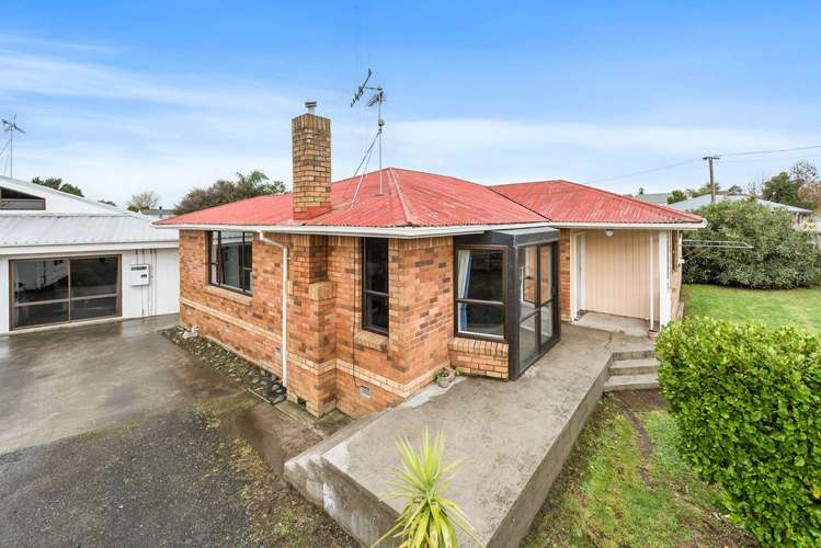1 Greta Street Glenview_18