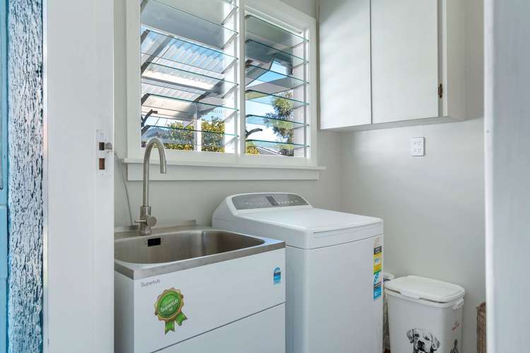 8 Lemari Avenue Stoke_21