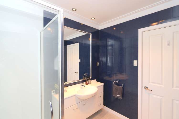 82 Lowe Street Avenal_26