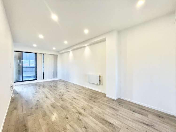 15/54 Taharoto Rd 10897_8
