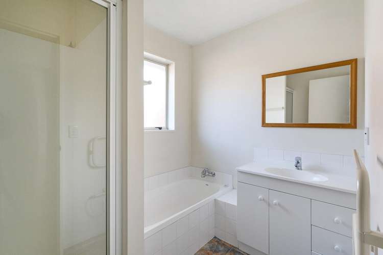 16 York Tong Place Addington_6