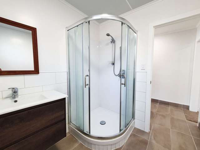 2/12 Queenstown Road Hillsborough_4