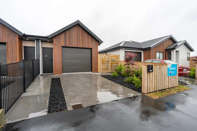 Easy Living, Smart Buying in Chartwell!
