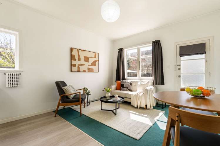 51 Endeavour Street Lyall Bay_1