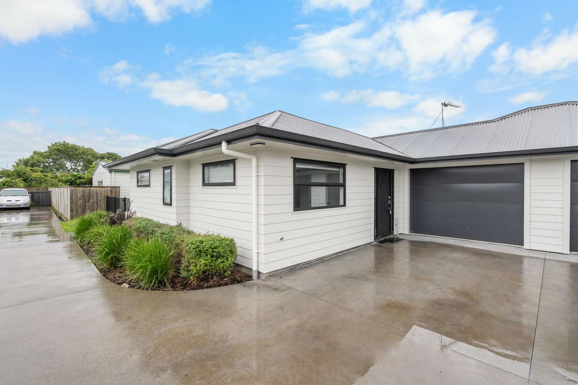 2/4 Cotton Street 3283_0