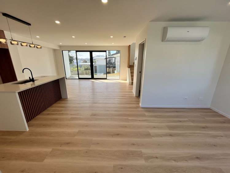 93b Bruce Road Glenfield_16