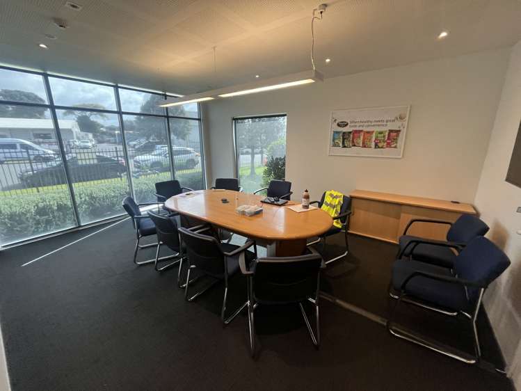 8 Golden Arches Place Wiri_7