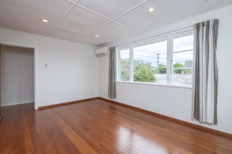 199 Helston Road Paparangi_11