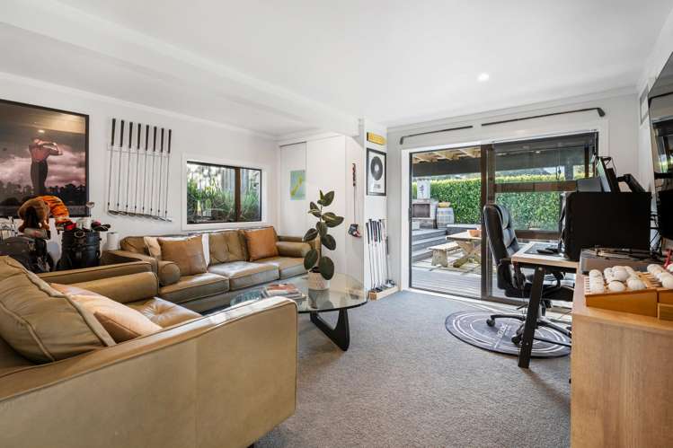 2/59 Churchill Road Murrays Bay_8