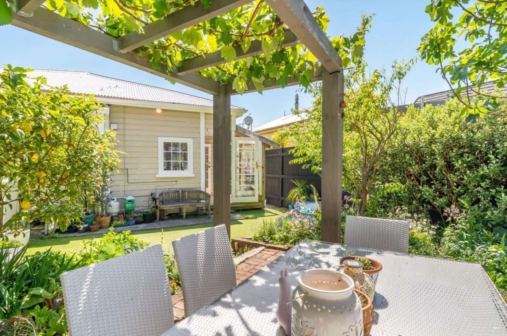 127 Muritai Road Eastbourne_0