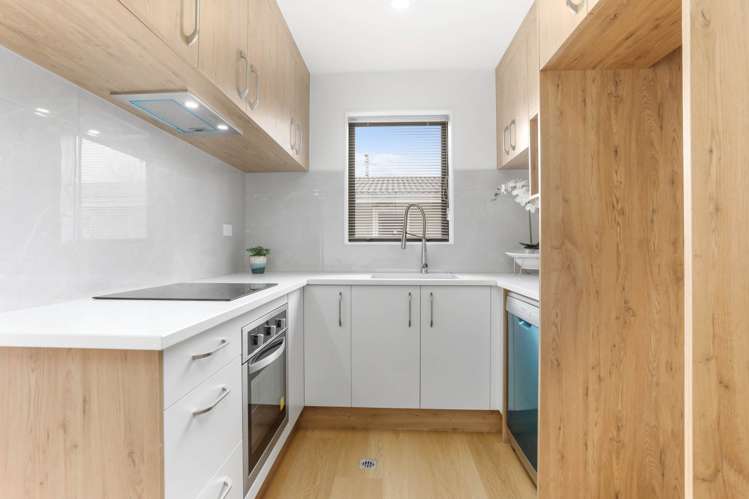 2/30 Ventura Street Mangere_7