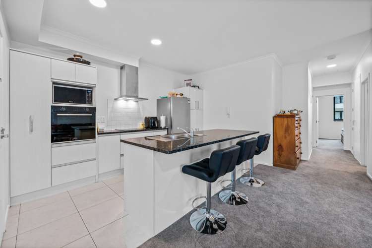 20/11 Carlos Drive Flat Bush_8