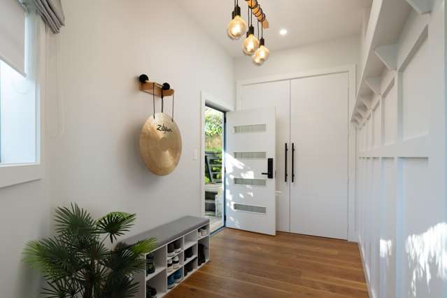 12a Broadway Picton_3