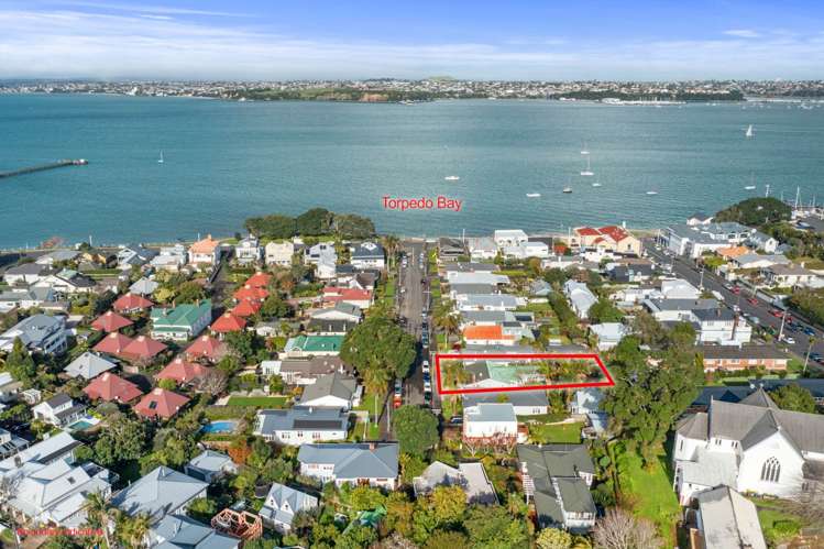 15 Duders Avenue Devonport_23
